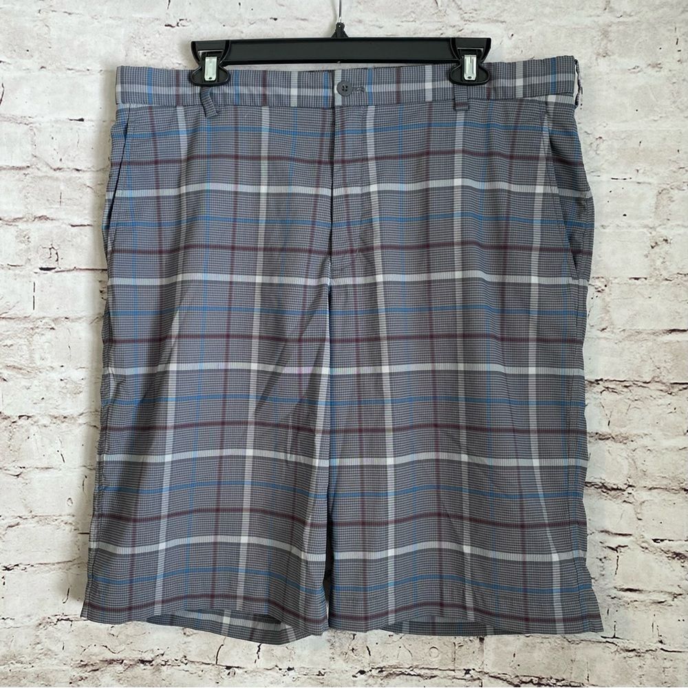 Nike Golf Shorts Gray Blue Plaid Flat Front Pockets Men’s Size 36